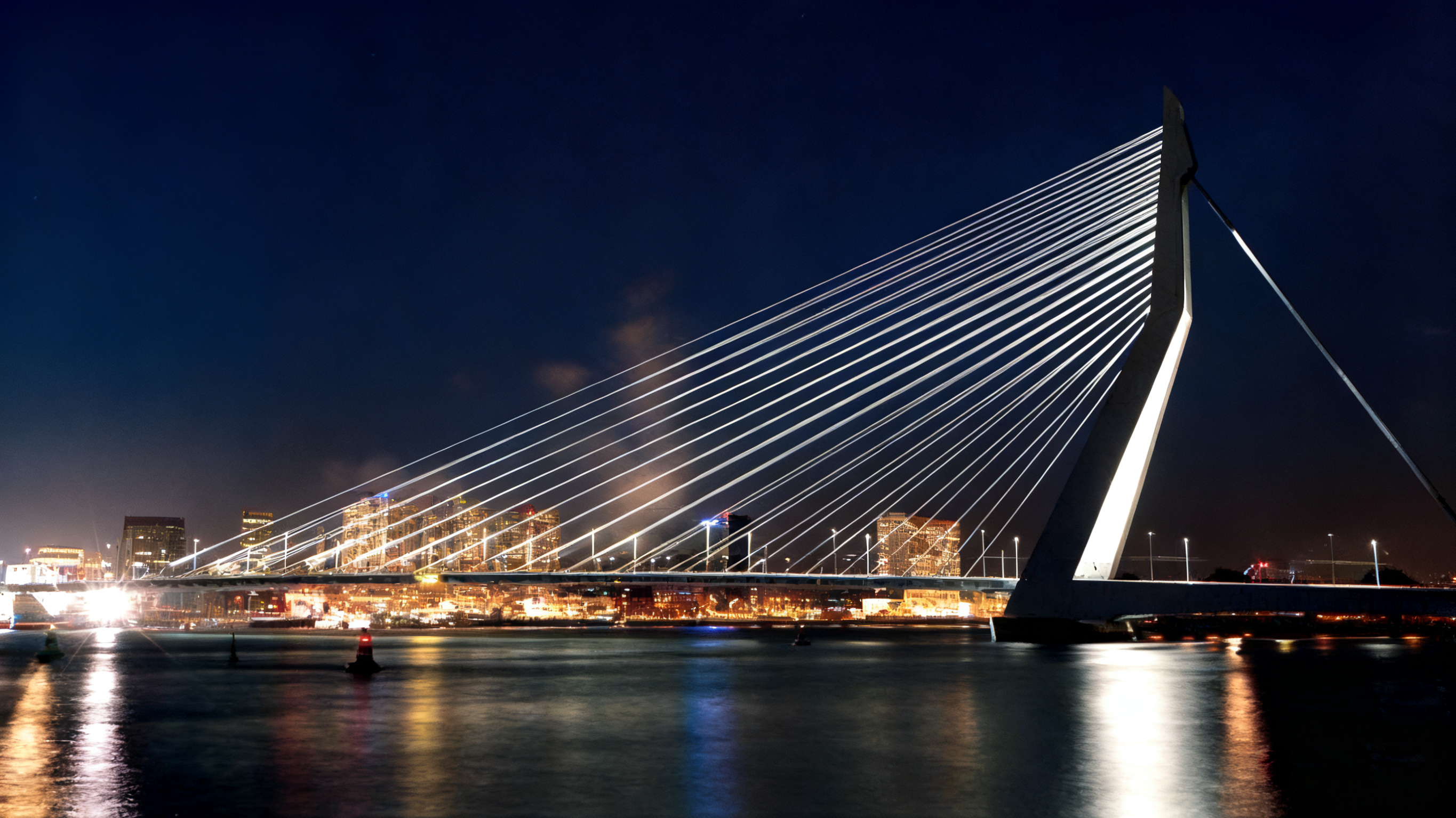 Erasmus Bridge(NetherLand)